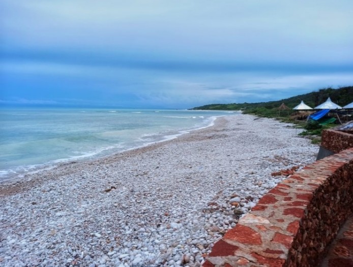 Pantai Teres. Foto : BS/Prokopim
