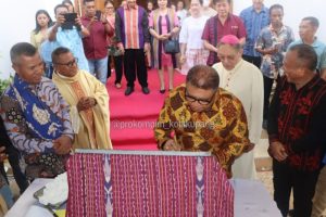 Resmikan Gereja Katolik MBR Kuasaet Petuk Ini Pesan Pj. Walikota Kupqng