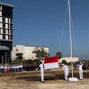 Harper Kupang Gelar Upacara Bendera Memperingati HUT RI ke-79