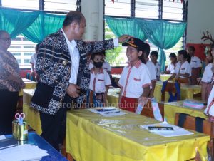 PJ. Wali Kota Berkunjung Di Sejumlah Sekolah Wilayah Kecamatan Kota Lama, Dorong Budaya Antri Dan Belajar Mandiri