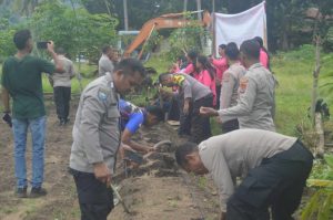 Dukung Program Ketahanan Pangan, Polsek Wolowaru Launching Pekarangan Pangan Lestari