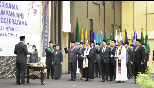 Lantik 15 Pejabat Eselon II, Gubernur Dorong Peningkatan Kualitas Pelayanan Publik
