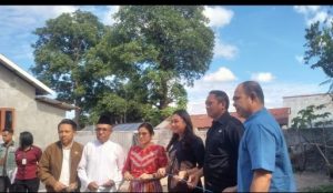 Wakil Wali Kota Serahkan Hewan Kurban di Masjid Darusalam Sikumana