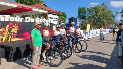 Menyisir Batas Negara di Etape Kedua Tour De EnteTe