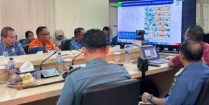 Waspada Cuaca Ekstrem Jelang Nataru, Gubernur Melki Instruksikan untuk Tingkatkan Kesiapsiagaan